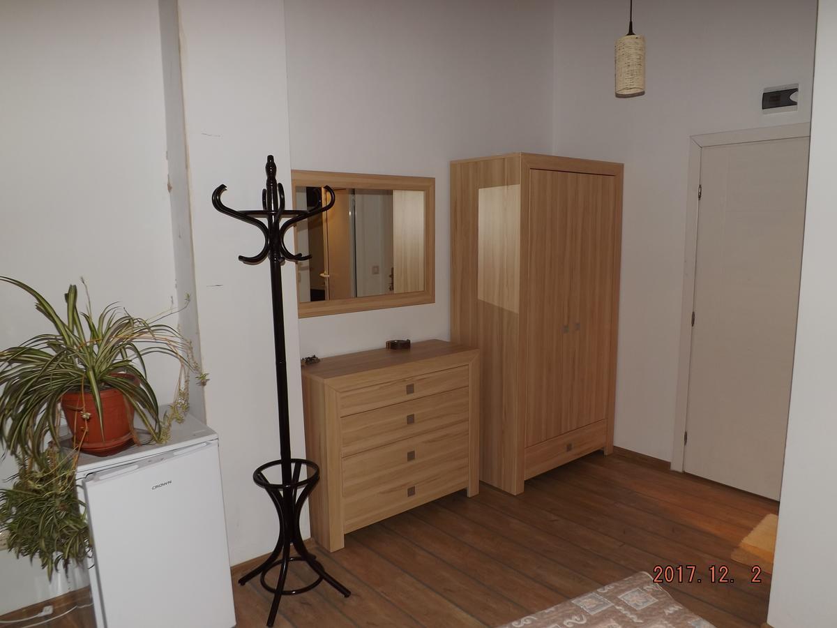 רזובו Faina Guest House מראה חיצוני תמונה