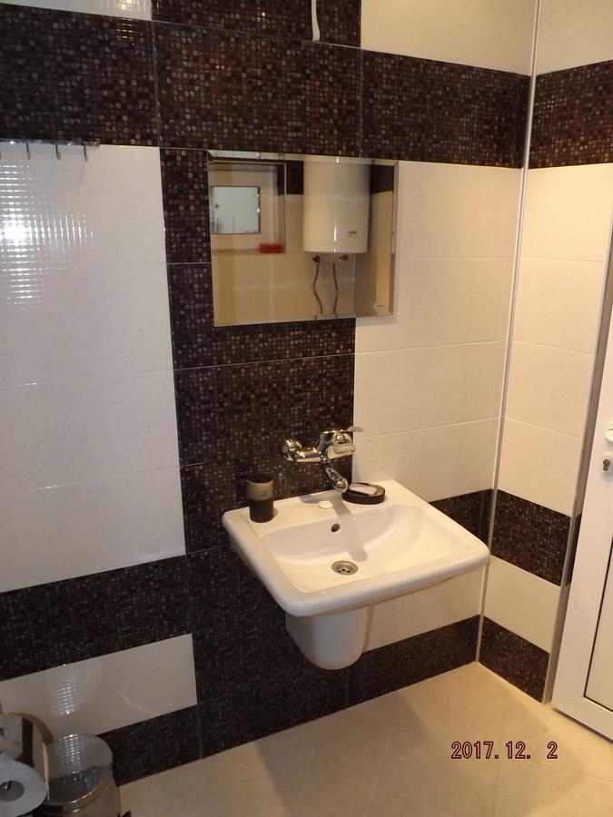 רזובו Faina Guest House מראה חיצוני תמונה
